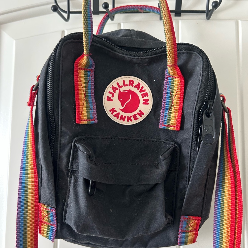 Fjallraven Kånken Mini Bag with Rainbow Straps